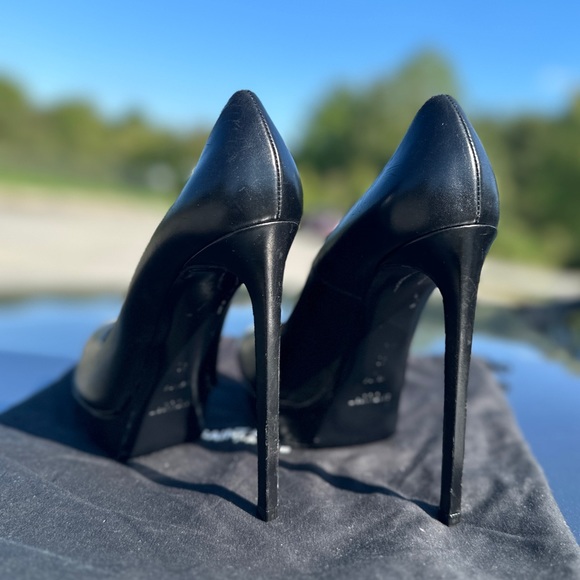 Saint Laurent Platform Pointed-Toe Heel in Black - Picture 2 of 6
